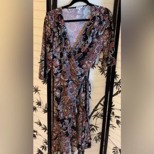 KIYONNA Wrap Dress Sz 1 (1x)